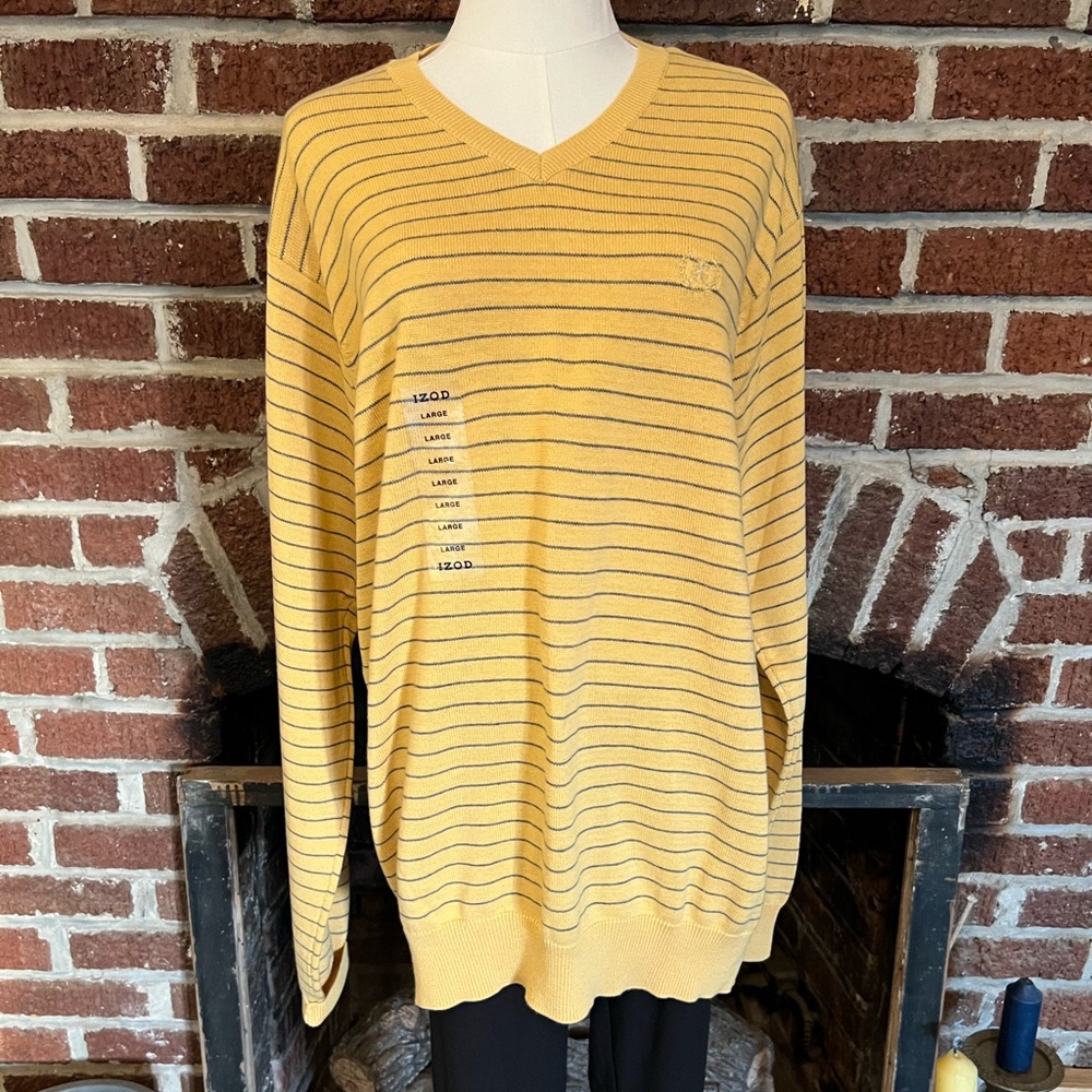 NWT men's izod vneck sweater
